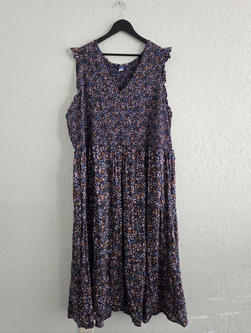 Old Navy Floral Smocked V-Neck Sleeveless Ruffle Midi A-Line Dress